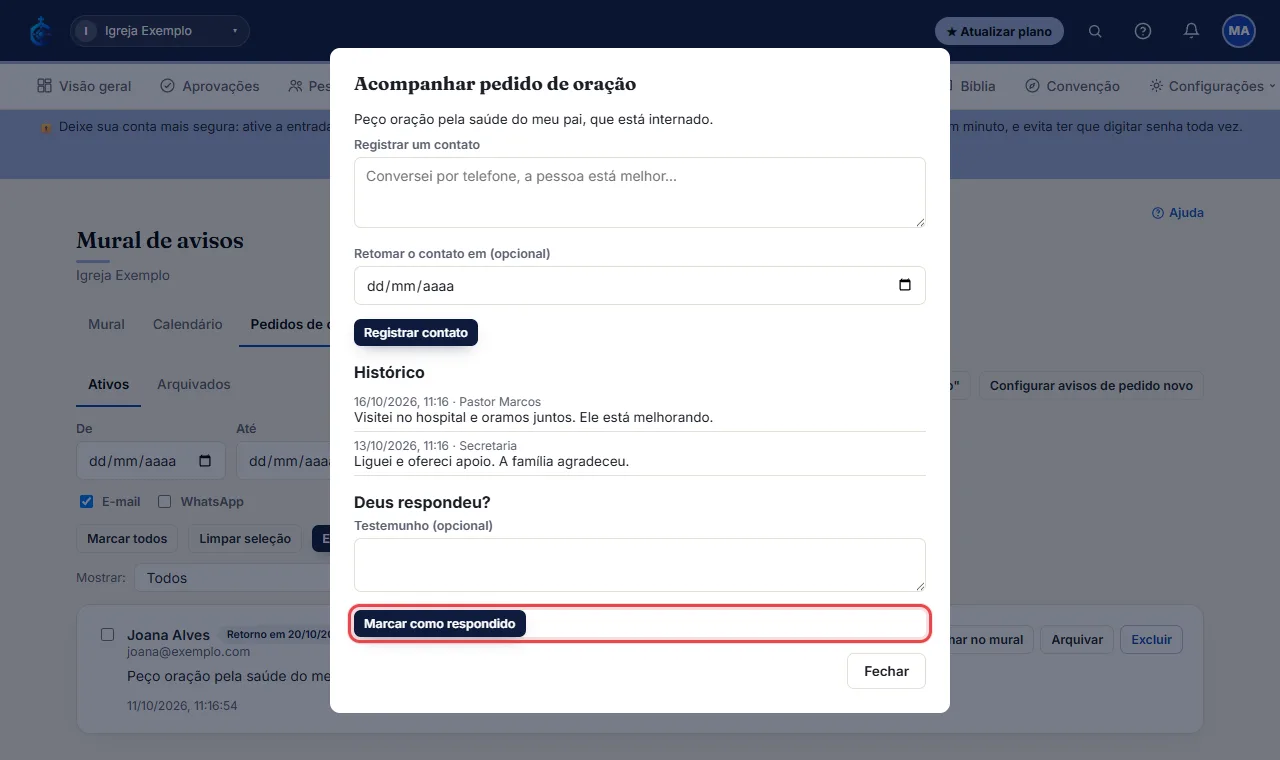 Quando Deus responder, clique em "Marcar como respondido" (o testemunho é opcional). O pedido ganha a etiqueta