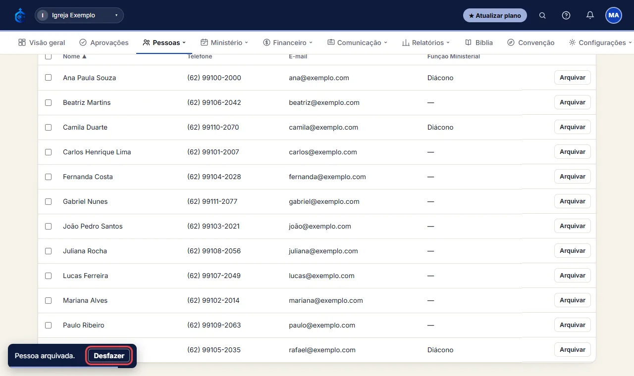 Ao arquivar uma pessoa, excluir uma transação ou remover um aviso, aparece um aviso no canto da tela com o bot