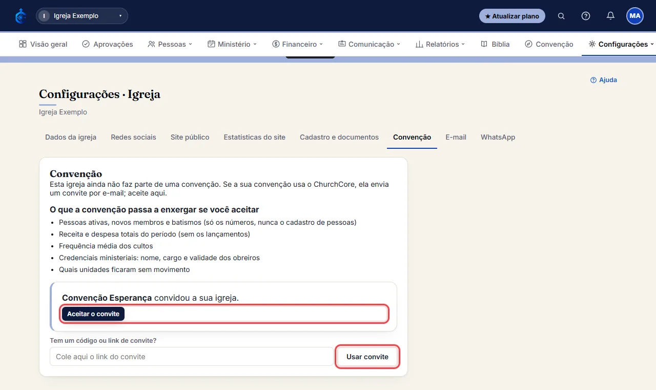 Clique em "Aceitar o convite" e confirme. Se recebeu só o link por WhatsApp, cole em "Usar convite". Quem acei